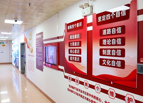 强化标杆引领，推进阵地建设